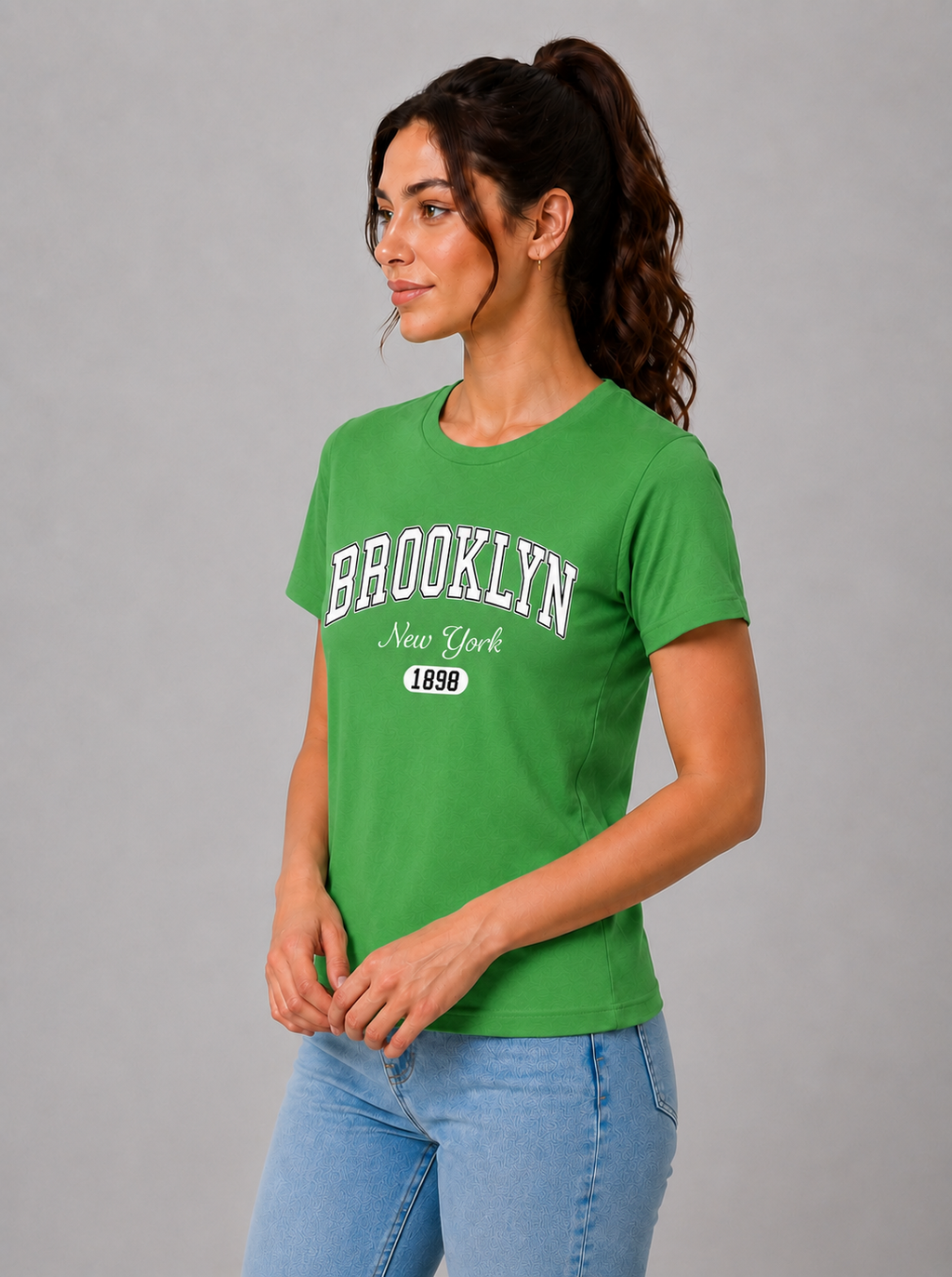 Attire Hub Womens Pure Cotton Grass Green Brroklyn Printed Round T-Shirt
