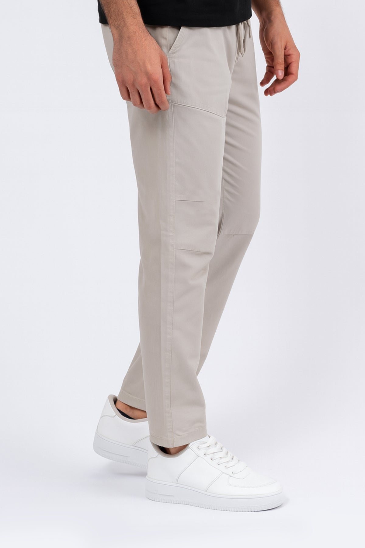 Attire Hub Mens Cotton Blend Grey Solid Cargos